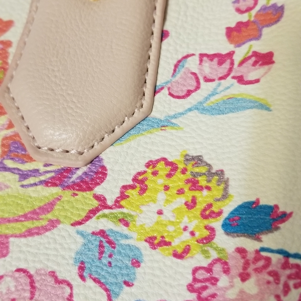 Betsy Johnson purse - Picture 12 of 14